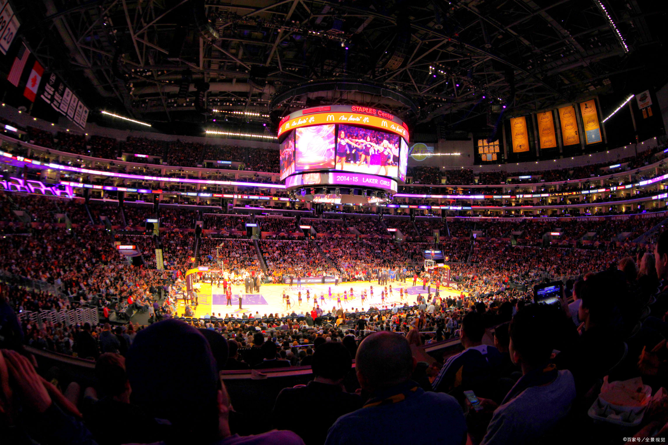 球迷建立互 球迷建立互