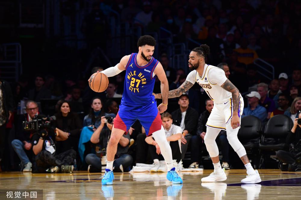 轻球员与经 轻球员与经